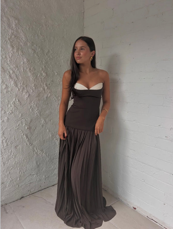 She Is Olla - Nicolette Maxi - Espresso