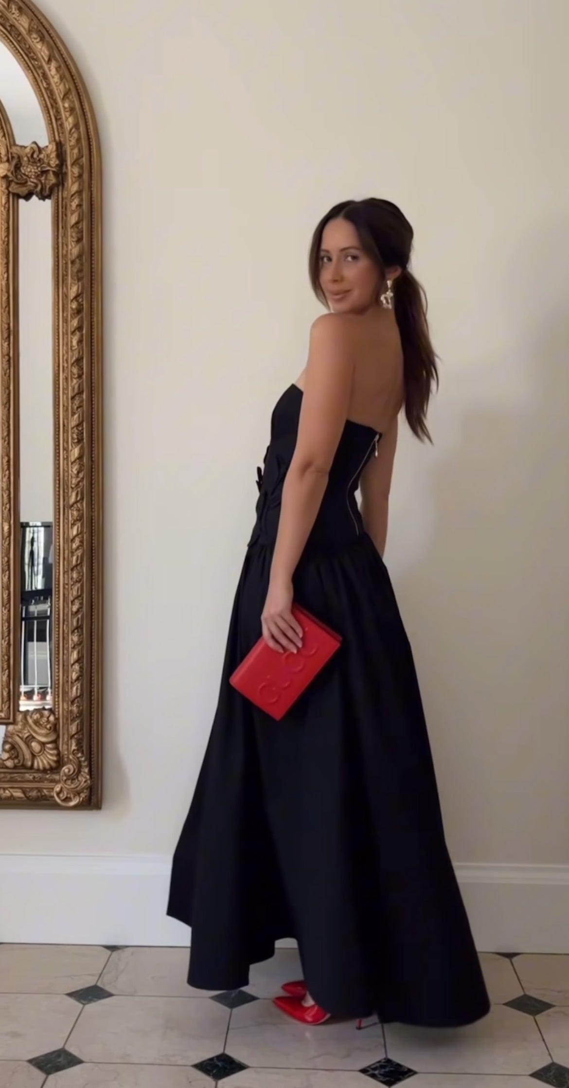 Sheike -Maya Gown - Black