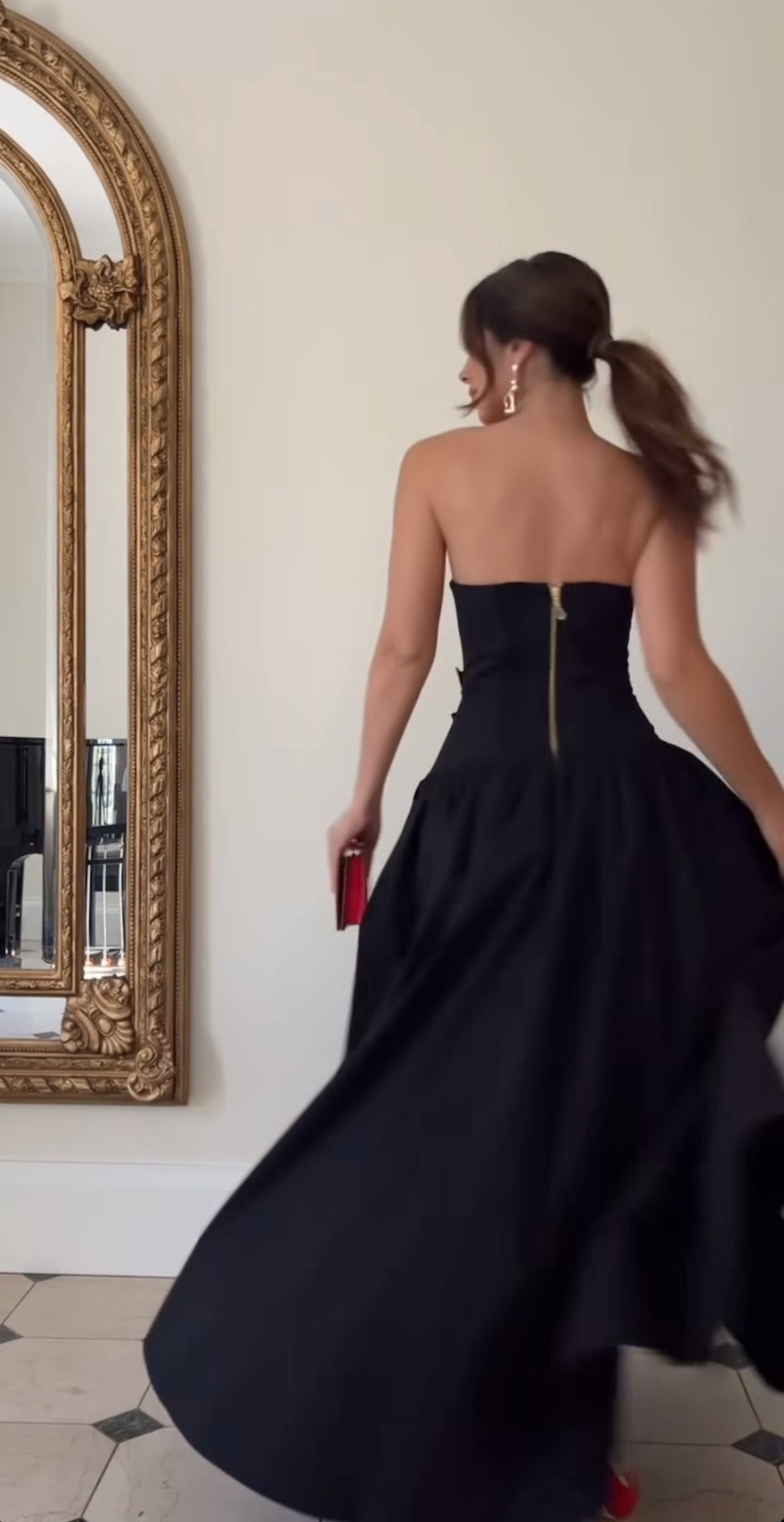 Sheike -Maya Gown - Black